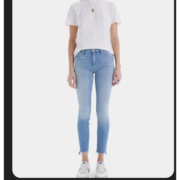 MOTHER The Looker Two Step Fray Jeans 23 - Picture 1 of 11